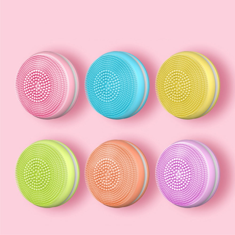 Facial Cleansing Brush and Massage Device, Round Design